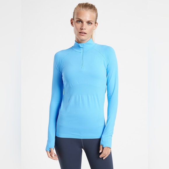 Athleta Tops - Athleta Sky Blue Long Sleeve Pullover in Size Medium!! 💙💙💙